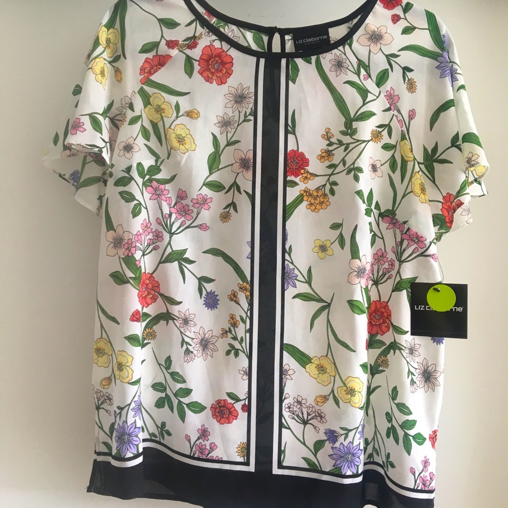 NWT Liz Claiborne blouse. Size medium.